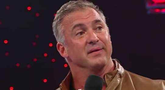 Attendez, la WWE ramène-t-elle réellement Shane McMahon pour WrestleMania 38?