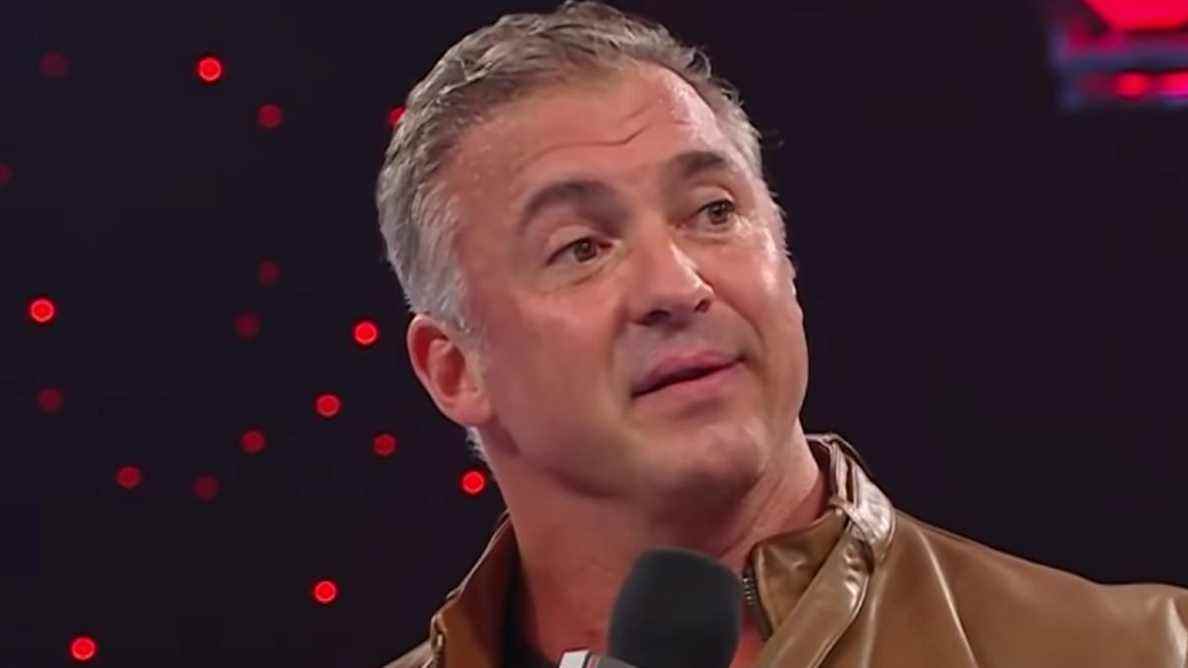 Attendez, la WWE ramène-t-elle réellement Shane McMahon pour WrestleMania 38?
