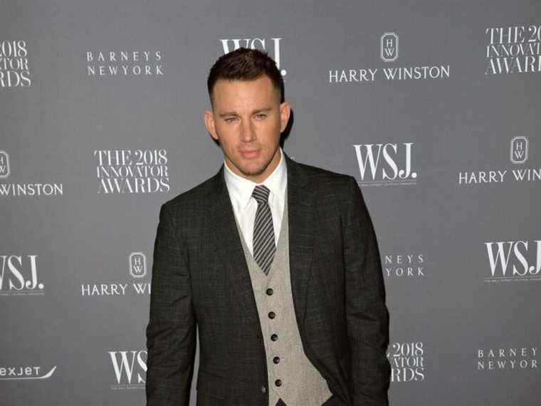 « BUTT-NAKED »: Channing Tatum était « tellement cool » à propos de la scène de nu avec Sandra Bullock