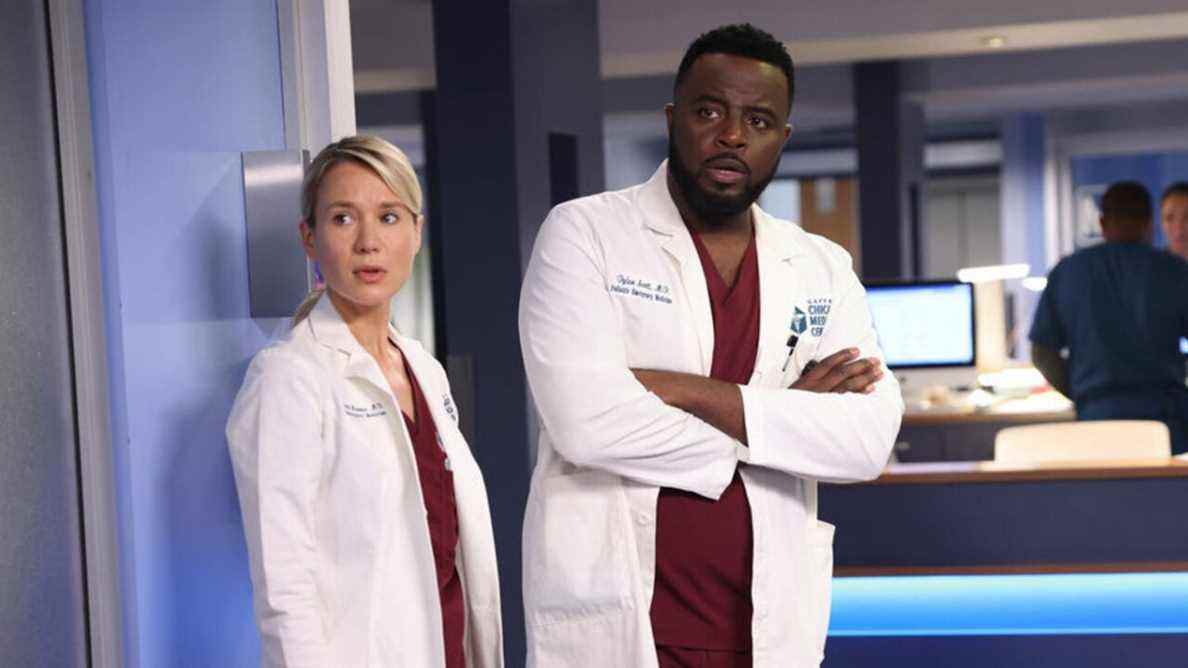 Chicago Med va-t-il réellement dire au revoir à l'un des nouveaux personnages de la saison 7 ?
