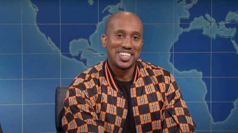 Chris Redd "sait" que Kanye West n'aime pas son impression SNL, mais s'ouvre sur ce qu'il pense être OK et pas OK pour se moquer
