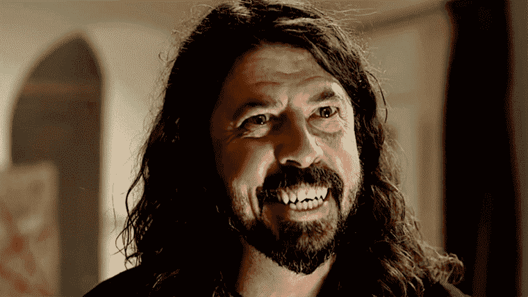 Dave Grohl a qualifié un film d'horreur Foo Fighters d'"idée stupide", alors qu'est-ce qui lui a fait changer d'avis ?
