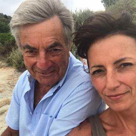 davina mccall avec le père andrew