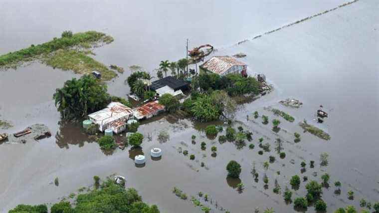 Des inondations historiques submergent des villes de la côte est de l’Australie