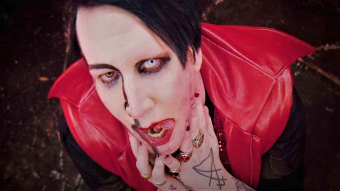 Des milliers de personnes demandent à YouTube de supprimer une vidéo de Marilyn Manson sur sa prétendue représentation d'agression sexuelle
