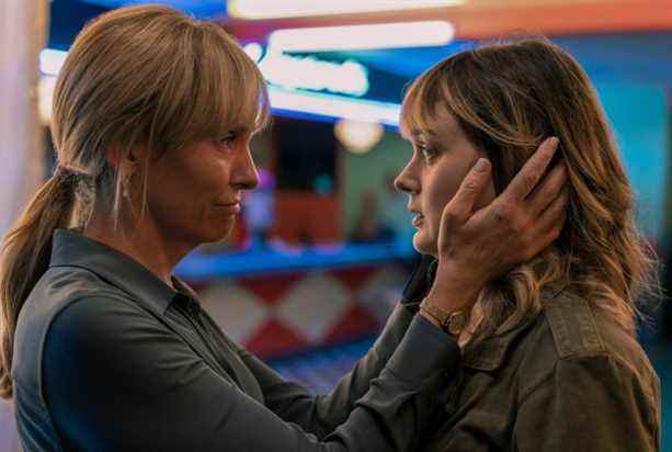 « Des morceaux d’elle »: Toni Collette et Bella Heathcote parlent du thriller Netflix