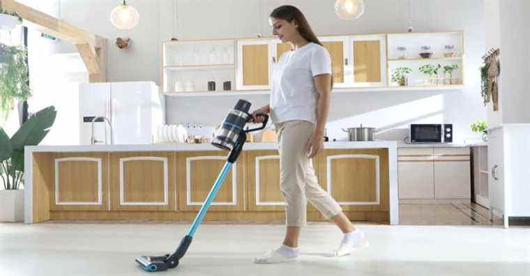 Économisez 37 % sur cet aspirateur-balai alternatif Dyson