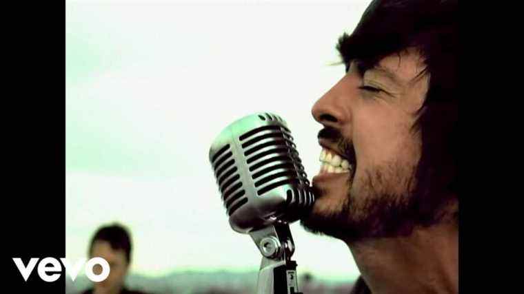 Embouteillages : Foo Fighters – « Le meilleur de vous »