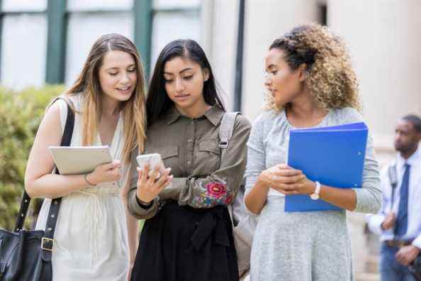 Facebook ferme son réseau social réservé aux étudiants, Campus