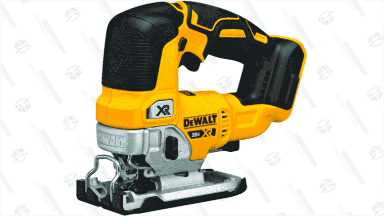 Faites une petite danse lorsque vous économisez 32 % sur cette scie sauteuse DeWalt