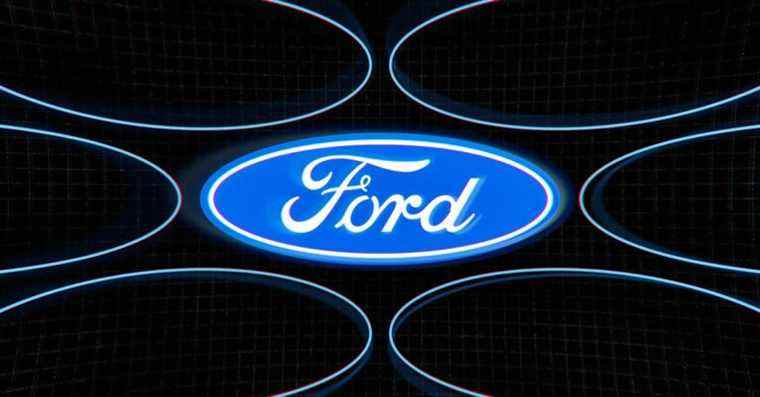 Ford va expédier et vendre des véhicules incomplets avec des puces manquantes