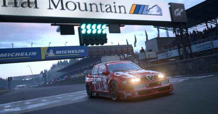 Gran Turismo 7, hors ligne depuis plus de 24 heures, montre son problème de toujours en ligne
