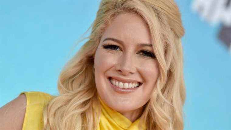 Heidi Montag se promène à Los Angeles en mangeant des sacs d’organes, apparemment