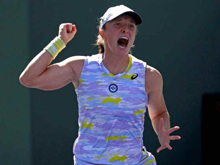 Iga Swiatek remporte le titre d’Indian Wells et se hissera au 2e rang