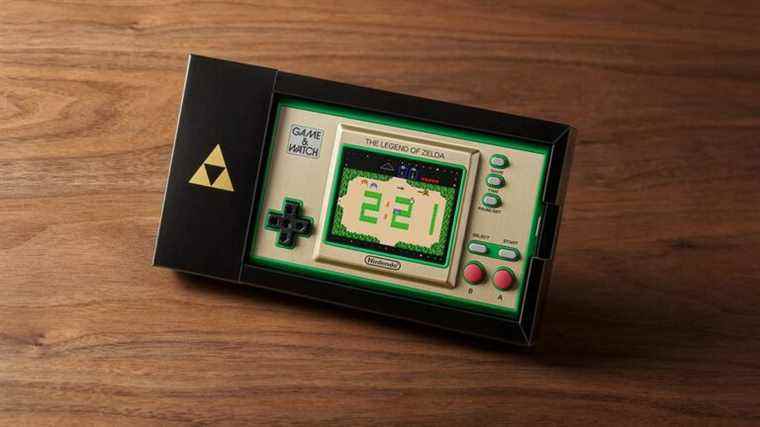 Il est dangereux de jouer seul… Prenez cette horloge pour lire l’heure et jouer à trois aventures classiques de Zelda en déplacement