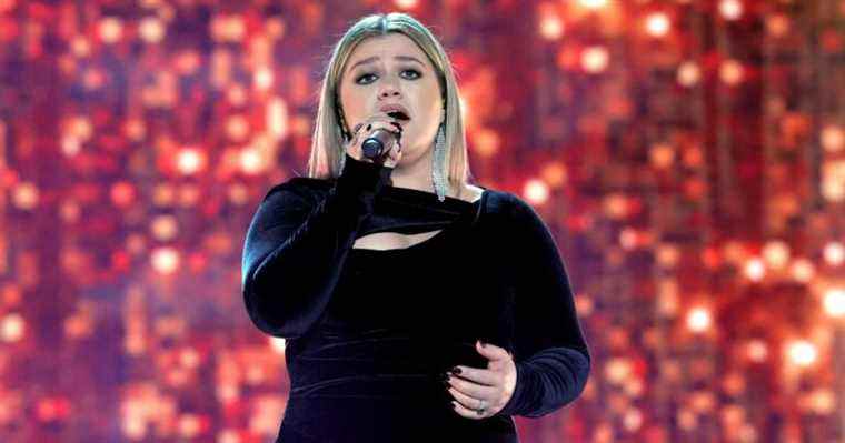 Kelly Clarkson et sa voix "vous aimeront toujours", Dolly Parton
