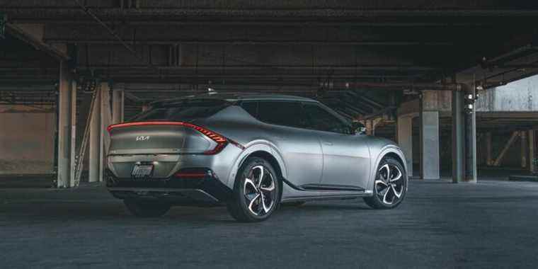 La Kia EV6 GT-Line AWD 2022 est confortable, composée et rapide