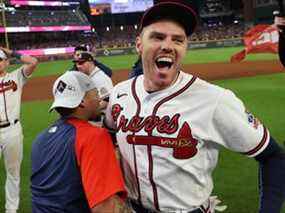 Freddie Freeman, ancien champion des World Series Atlanta Braves, est un agent libre.