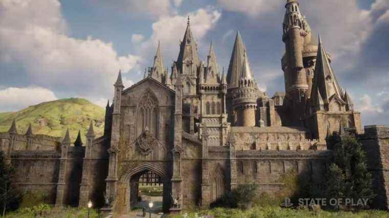 La première bande-annonce de gameplay de Hogwarts Legacy explore le château majestueux et le monde fantaisiste