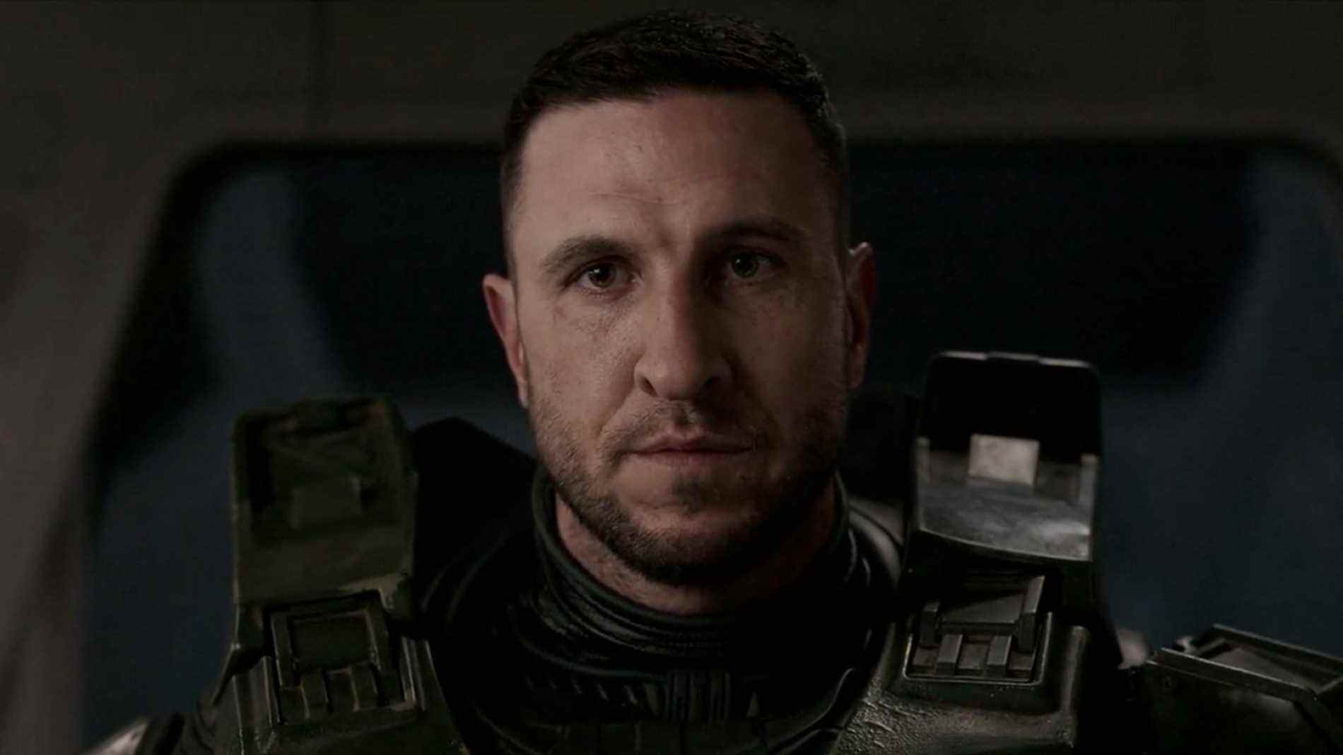 John (Pablo Schreiber) démasqué dans la série Halo