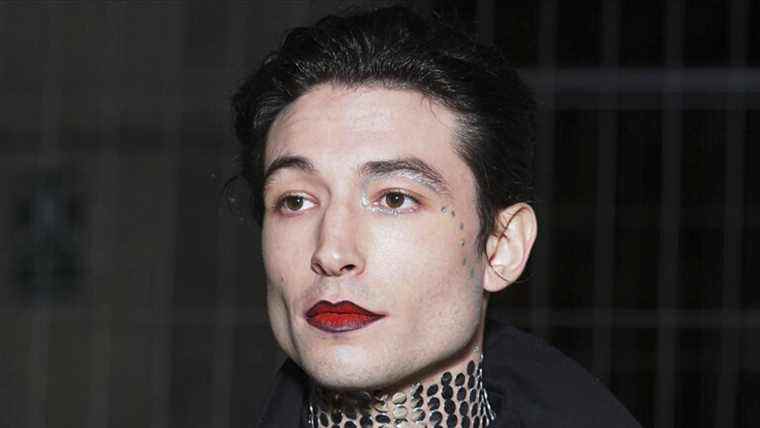 La star de « Flash » Ezra Miller arrêtée pour conduite désordonnée et harcèlement à Hawaï
	
	
