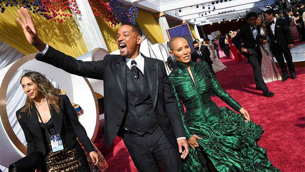 L'audience post-émission des Oscars d'E! double, l'audience multiplateforme augmente de 219 % au milieu du discours de Will Smith (EXCLUSIF) Les plus populaires doivent être lus
	
	
