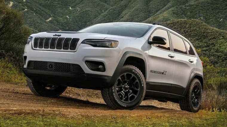 Le Jeep Cherokee le moins cher commence maintenant à plus de 35 000 $