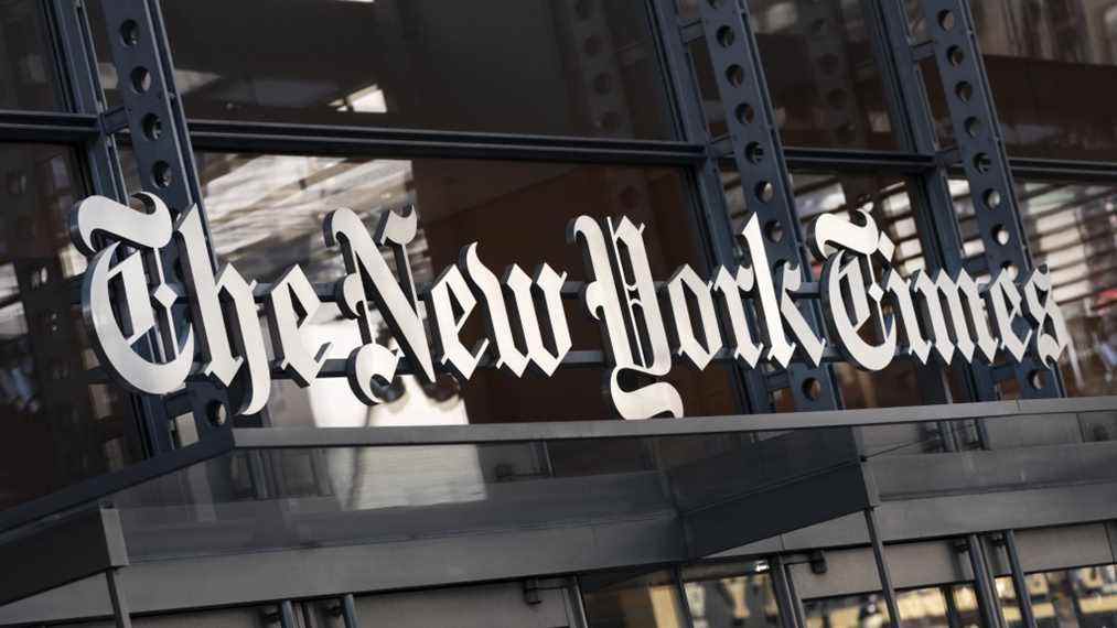 Le New York Times retire son personnel de Russie en raison de la loi sur la censure des «fausses nouvelles» du pays.
	
	
