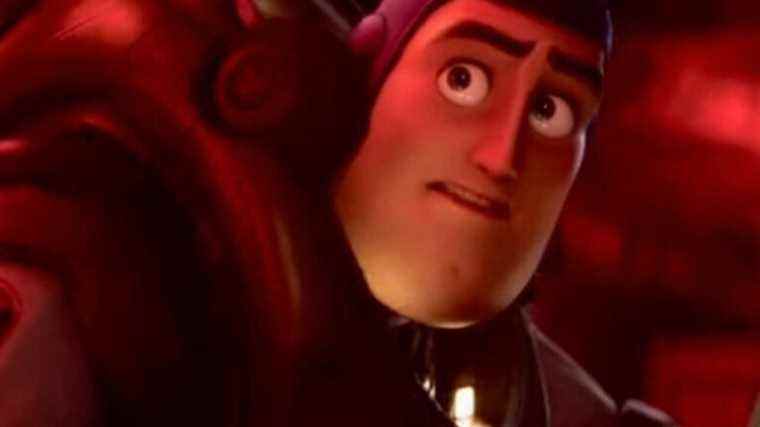 Le baiser du même sexe dans le film Lightyear de Toy Story restauré après le tollé du personnel à propos du projet de loi "Ne dites pas gay"
