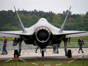 Un avion Lockheed Martin F-35 est vu au salon aéronautique ILA à Berlin, Allemagne, le 25 avril 2018.