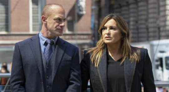 Mariska Hargitay et Dylan McDermott de Law And Order ont un échange amusant à propos de Christopher Meloni, et ça va me manquer