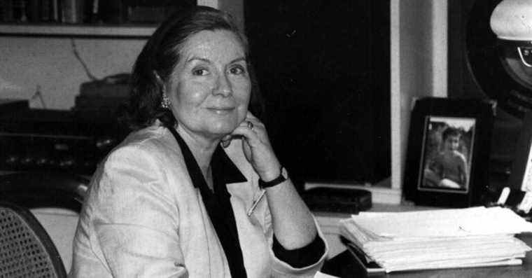 Maureen Howard, romancière qui a retracé les défis des femmes, décède à 91 ans