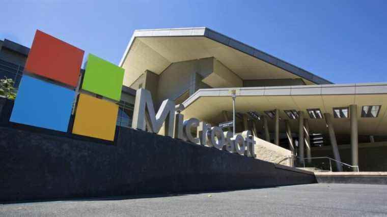 Microsoft suspend ses nouvelles ventes en Russie