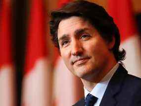 Le premier ministre Justin Trudeau a annoncé jeudi que le gouvernement alloue 4 milliards de dollars sur quatre ans aux petites et moyennes entreprises pour accélérer leur numérisation