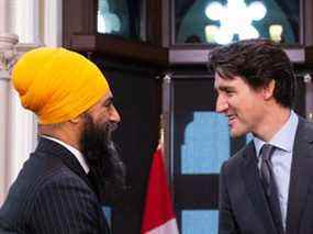 Cette photo provient en fait d'une réunion sans conséquence que Trudeau et Singh ont tenue en 2019. Mais attendez-vous à la voir pratiquement partout pendant un moment (y compris sur presque toutes les publicités conservatrices imaginables).