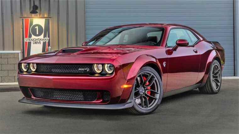 Pimentez votre Challenger avec un kit Hellcat Widebody !