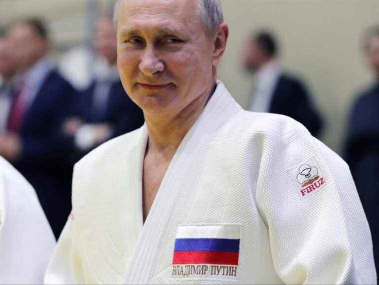 Poutine déchu de sa ceinture noire de taekwondo suite à l’invasion de l’Ukraine