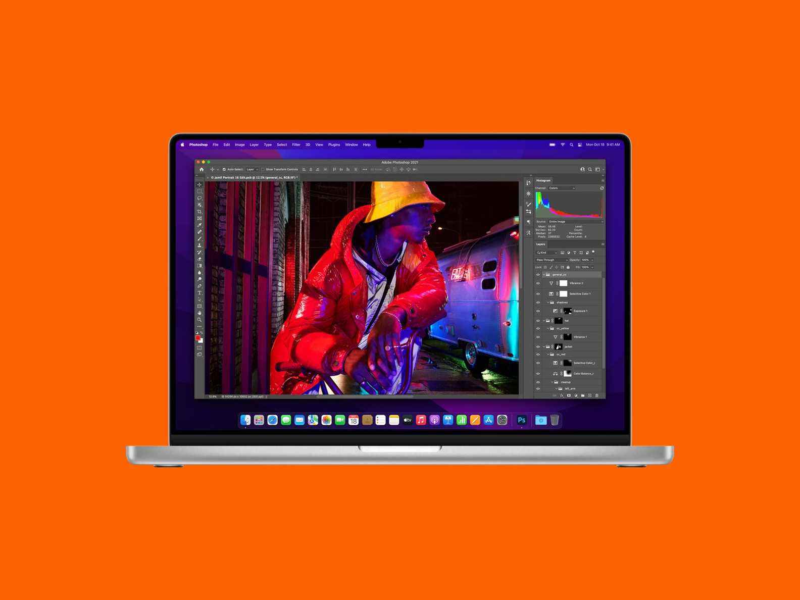 Apple Macbook Pro 2021 avec une image ouverte dans Photoshop