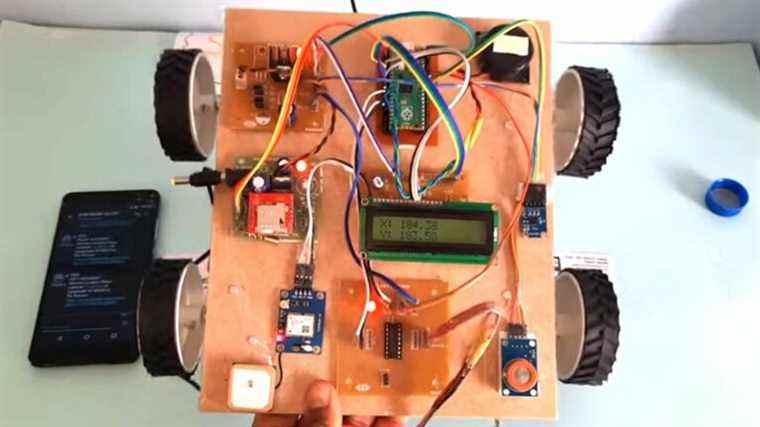 Raspberry Pi Pico détecte les accidents et envoie de l’aide