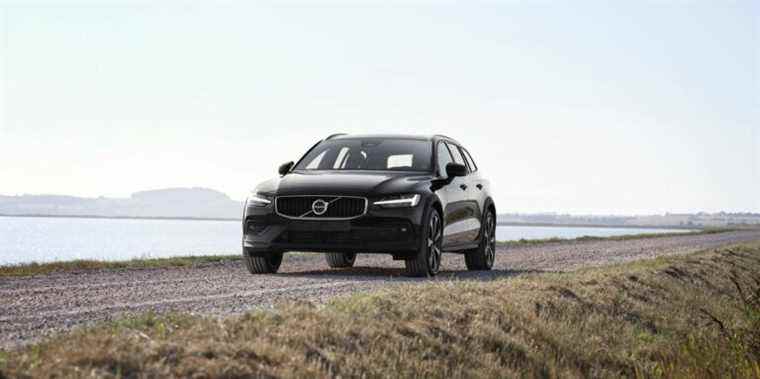 Revue, prix et spécifications des Volvo V60 / V60 Cross Country 2023