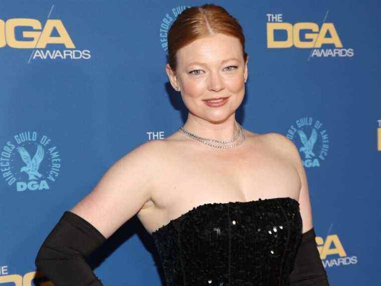 Sarah Snook manque les Critics Choice Awards après un test COVID-19 positif