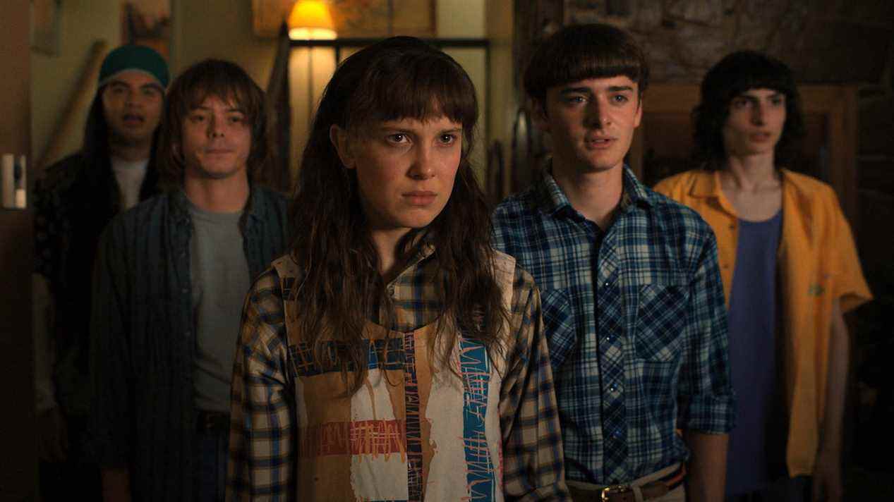 Stranger Things Saison 4 Les photos de premier regard dégagent des vibrations de film d'horreur
