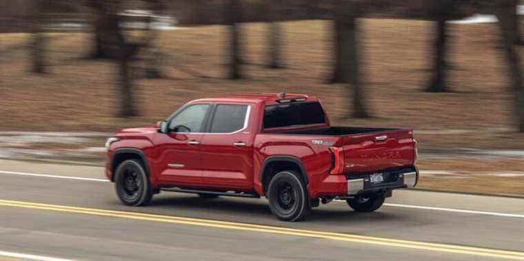 Toyota Tundra Limited 2022 joue la sécurité