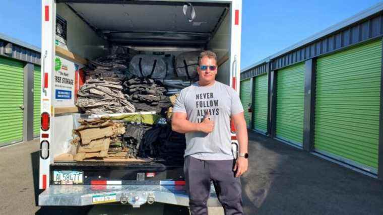 Un conseiller militaire d'Hollywood fournit du matériel pour l'effort de guerre en Ukraine et appelle à la solidarité : "Je sais ce que les studios ont"
