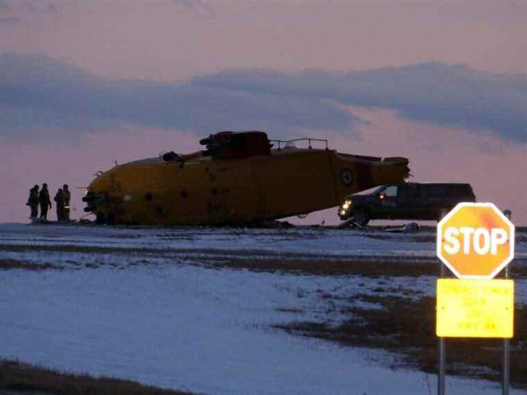 Un est toujours hospitalisé après l’écrasement d’un hélicoptère militaire à l’aéroport de Gander, à Terre-Neuve