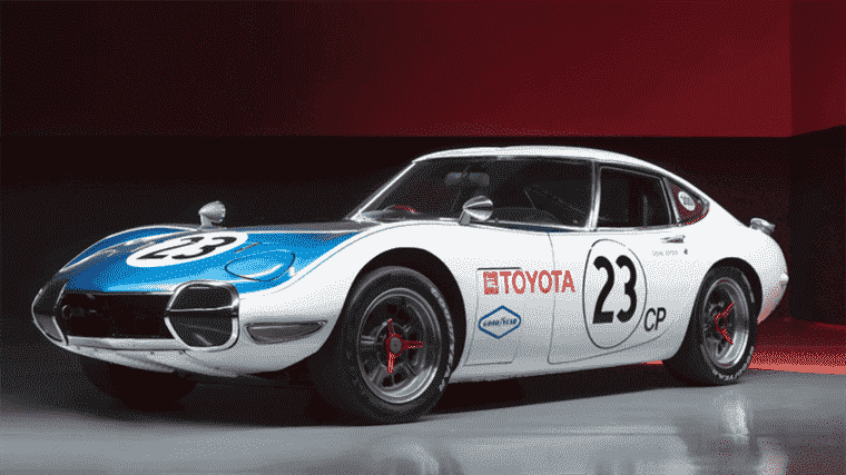 Une Toyota 2000GT mise au point par Carroll Shelby est désormais la voiture japonaise la plus chère de tous les temps