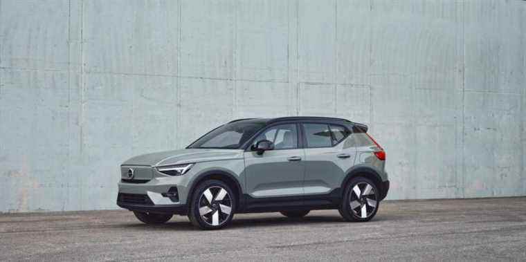 Volvo XC40 Recharge rafraîchi pour ressembler à Coupelike C40