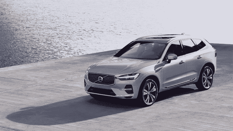 Volvo met à jour la puissance et l’autonomie du T8 AWD hybride, désormais éligible à un crédit d’impôt de 7 500 $