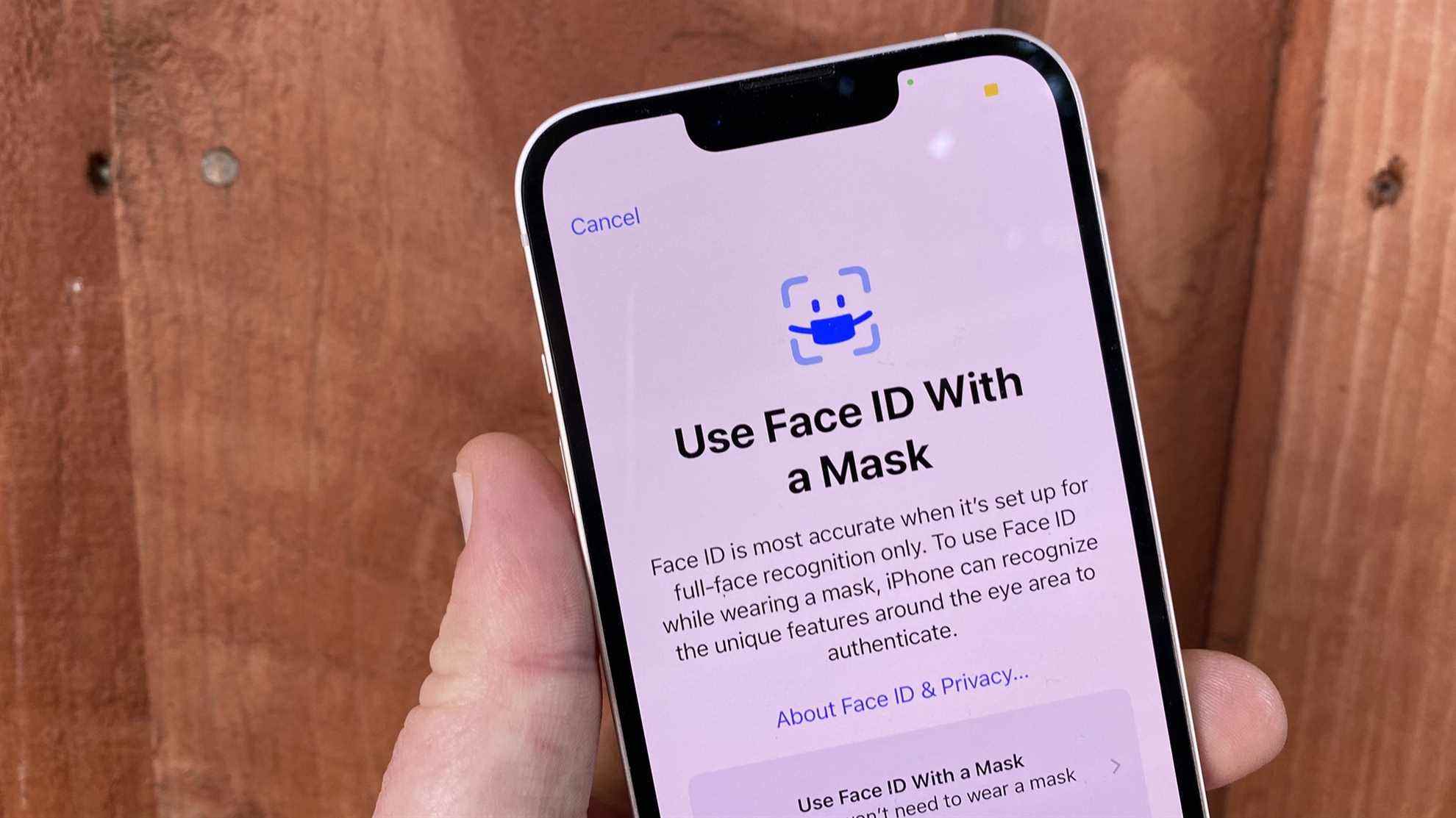 La mise à jour iOS 15.4 ajoute la prise en charge du masque facial au déverrouillage de l'identifiant du visage