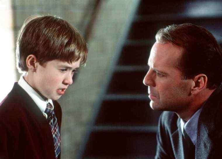 1-haley-joel-osment-and-bruce-willis